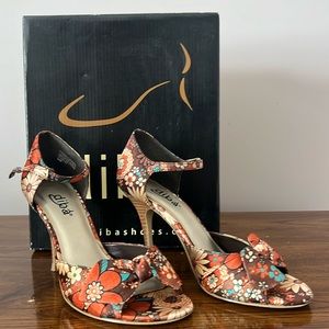 Diva Satin Bow Heels